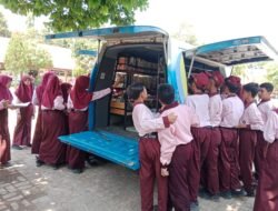 Dorong Minat Baca, SMPN 4 Pasuruan Gelar Perpustakaan Keliling
