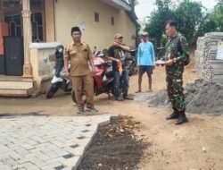Koramil Sumberasih Dampingi Pengecekan Hasil Pembangunan Desa Binaan