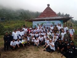 Danramil 0819/22 Purwodadi Ikuti Aksi Menanam 5000 Pohon di Lereng Gunung Arjuno