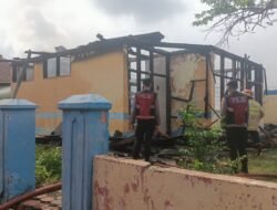 Koramil Wonoasih Lakukan Pemadaman Sekaligus Pendataan Kebakaran Minilab Bulog Kedungasem