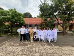 SMP Negeri 4 Pasuruan Raih Prestasi Gemilang di Tim Paskibra dan Kickboxing
