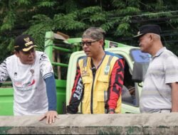 Plt Bupati Sidoarjo Subandi Turun Langsung Atasi Banjir