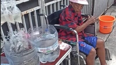 Viral, Pak Tarno Kini Jual Ikan Cupang Demi Menyambung Hidup