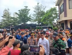 Kasdim 0501/JP Tinjau Lokasi Kebakaran di Kebon Kosong, Kemayoran