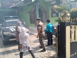 Cegah DBD, Koramil Leces Lakukan Fogging di Desa Sumber Kedawung