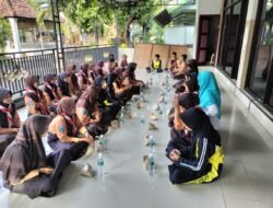 SMPN 4 Pasuruan gelar Jumat Peduli Sareng Manan