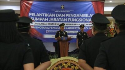 Kakanwil Kemenkum Bali Lantik Delapan Pejabat Fungsional dan Satu Notaris Pengganti 