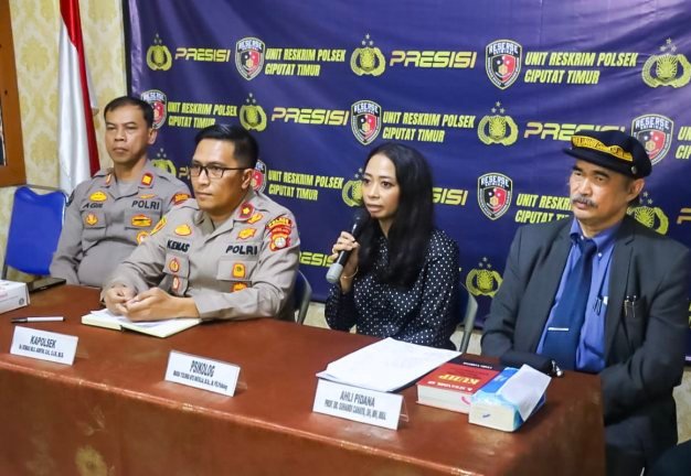 Polsek Ciputat Timur Ungkap Penemuan Jenazah Satu Keluarga