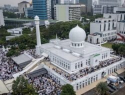 Shalat Tarawih Perdana di Masjid Al-Azhar Diikuti 1.000-an Jamaah