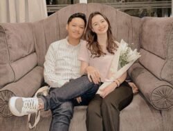 Gosip Kekasih Azriel Hermansyah Akan Mualaf Ashanty : Do’ain Ya