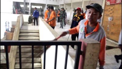 Dalam Rangka Hari Jadi Kota Pasuruan, Gelar Resik- Resik Pasar