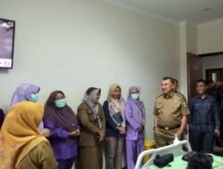 Tingkatkan Pelayanan, Bobihoe Kunjungi RSUD CAM