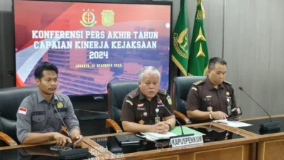 Kejagung Tahan 7 Tersangka Kasus Tata Kelola Minyak Mentah