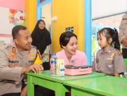 Murid TK Kemala Bhayangkari 42 Senang Bisa Makan Bergizi Gratis