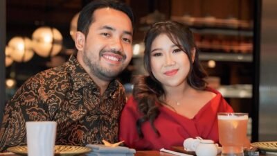 Kiky Saputri Ngaku Terharu Melahirkan Putri Pertamanya