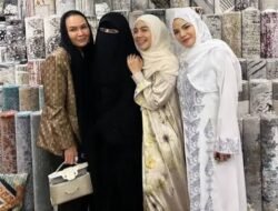 Dinar Candy Dipercaya Jadi Ketua Pengajian Umi Pipik