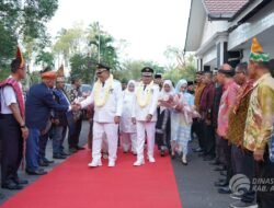 Kedatangan Bupati dan Wakil Bupati Asahan Disambut Iringan Marhaban