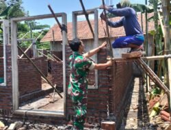 Komsos, Koramil Leces Bantu Warga Bangun Rumah
