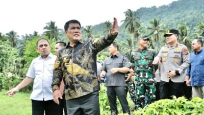 Gubernur Sulut Yulius Selvanus tinjau areal Universitas Islam