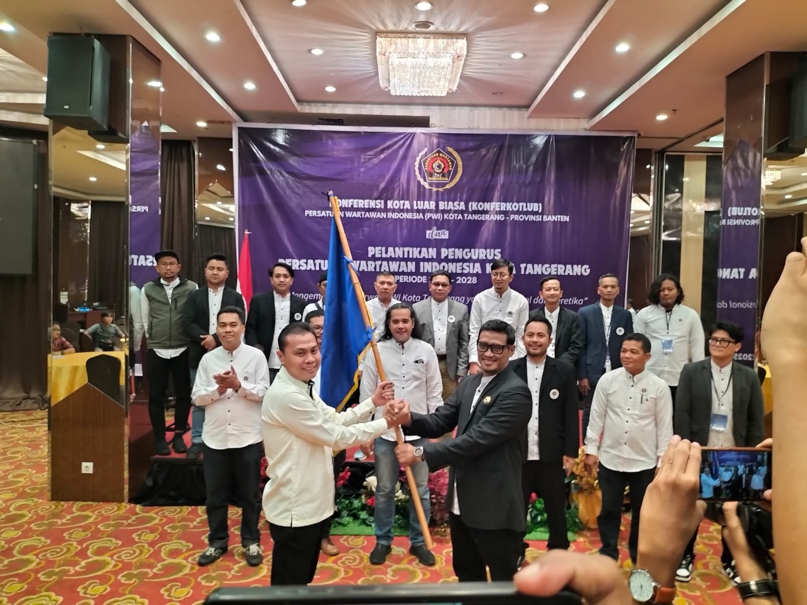 Pengurus Persatuan Masudhi saat Melantik Ketua Wartawan Indonesia (PWI) Kota Tangerang