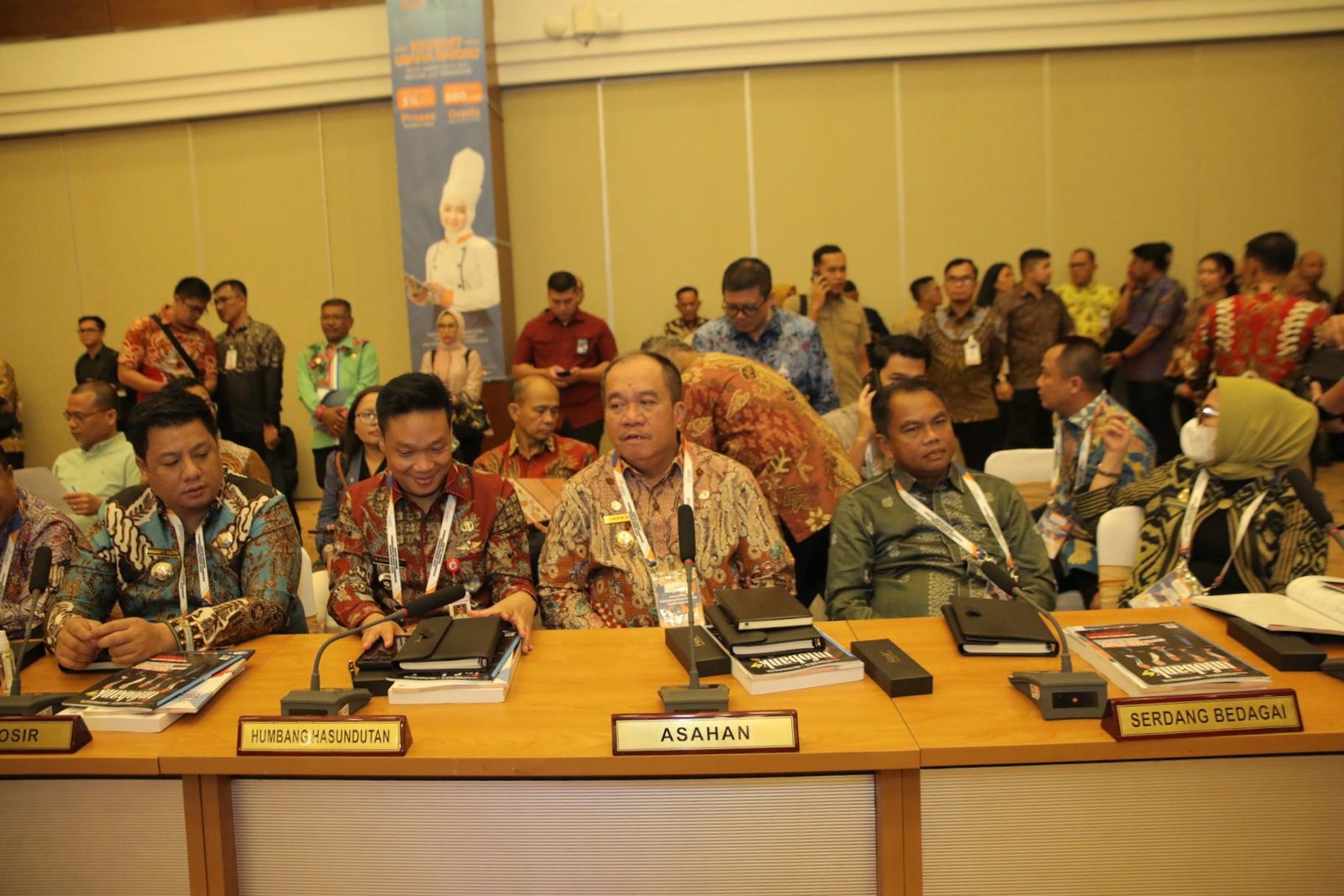 Bupati Asahan Ikuti RUPS Bank Sumut
