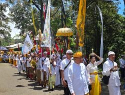 Ketua PH PHDI Jabar Hadiri Melasti Bandung Raya di Gunung Tangkuban Perahu