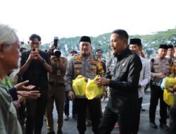 Usai Demonstrasi, Polresta Malang Kota-Forkopimda-GMNI Jatim Kerja Bakti Dan Berbagi Sembako