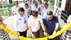 Tingkatkan Kualitas Layanan Publik, Kakanwil Kemenkum Bali Resmikan Layanan Terpadu Bersama