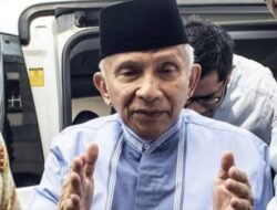 Amien Rais Dukung Petisi Presidium Konstitusi Kembali ke UUD 1945