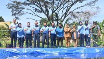 Dukung Ketahanan Pangan, Lanud Husein Sastranegara Tebar Ribuan Benih Ikan Nila