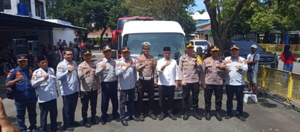 Dishub Kota Kediri sat Melepas Keberangkatan Balik Gratis