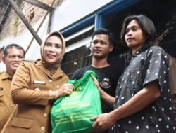 Wakil Bupati Hj. Mimik Idayana Sidak RTLH di Desa Lemahputro