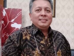 Fenomena Tampil Saleh dan Saleha di Ruang Sidang