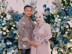 Zaskia Gotik Melahirkan Anak Ketiga Secara Normal