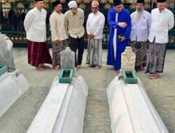 Rombongan IRCS Singapura Berkunjung ke Museum Masjid Agung Demak