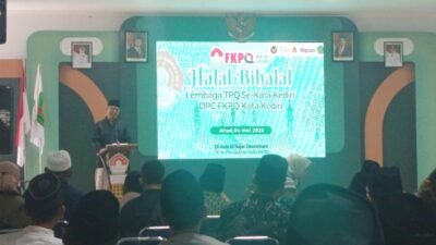 Gus Qowim Hadiri Halalbihalal DPC FKPQ Kota Kediri