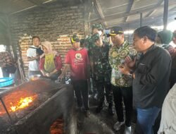 Sidak ke Produsen Tahu, Bupati Subandi Tawarkan Solusi Alternatif