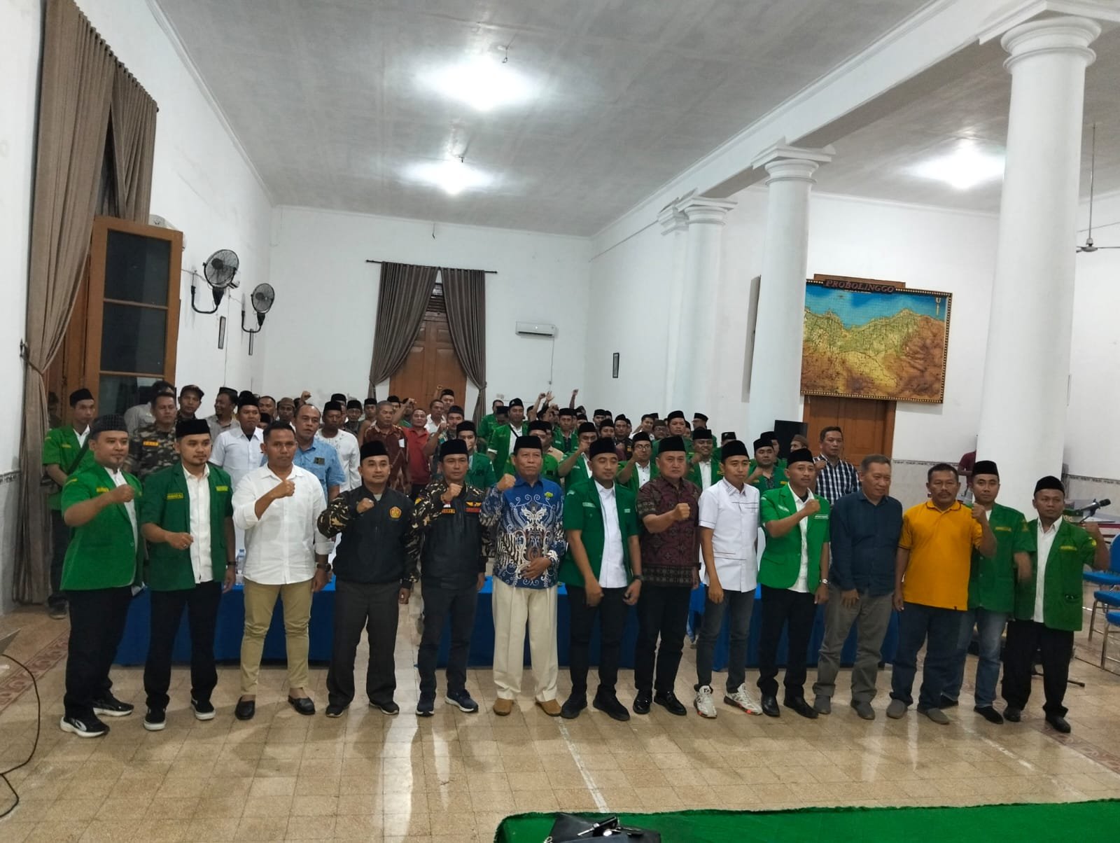 Foto Bersama Paling Kodim Probolinggo bersama GP Ansor Kota Probolinggo