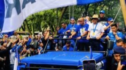 Persib Juara! Arak Trofi Pakai Unimog, Bandung Jadi Lautan Biru