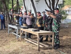 Dandim Probolinggo Bersama Forkopimda Menghadiri Latihan Menembak