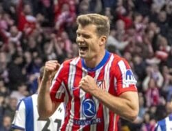 Sorloth Ngamuk! Cetak Empat Gol, Atletico Madrid Bungkam Real Sociedad 4-0