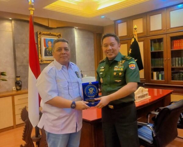 Kolaborasi Visioner: AMKI dan Pushubad Bahas Komunikasi Era Digital