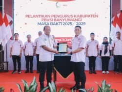Kapolda Jatim Lantik Pengurus PBVSI Banyuwangi Masa Bhakti Tahun 2025-2029