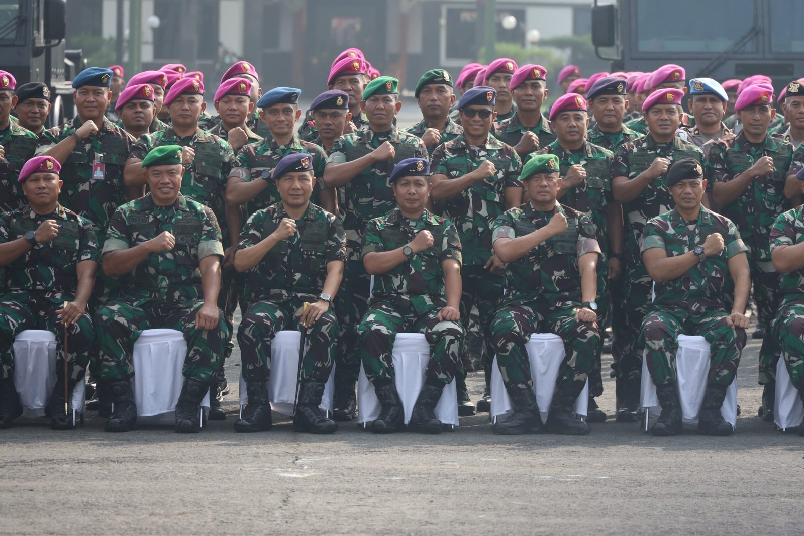 Kasdam V/Brawijaya Hadiri Pelaksanaan Apel Gabungan TNI-Polri di Kesatrian Marinir Karang Pilang