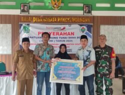 Bersama Pemerintah Desa, Babinsa Pastikan BLT Dana Desa Sampai ke Tangan Warga