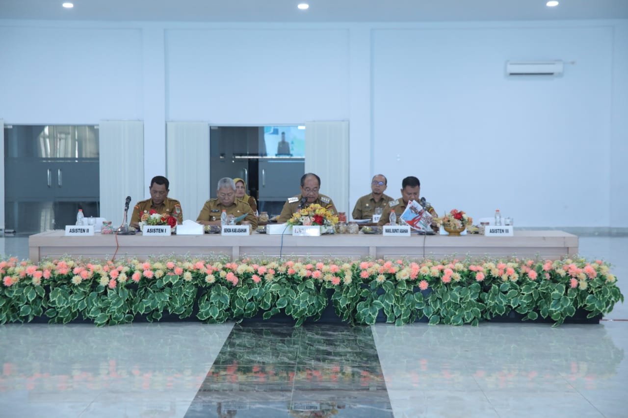 Bupati Asahan, Taufik Zainal Abidin S. Sos.,M.Si membuka rapat koordinasi