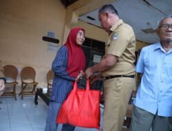 Wali Kota Bekasi Temui Ibu Maelani, Korban Kekerasan Anak Kandung