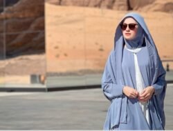 Kimberly Ryder Ikhlas Gagal Berangkat ke Tanah Suci Tahun Ini