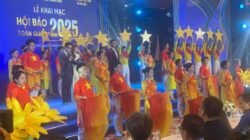 Satu Abad Pers Revolusioner Vietnam: Jurnalis adalah Prajurit Perubahan