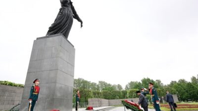 Penghormatan Prabowo di Rusia, Mengenang Korban Perang Dunia II